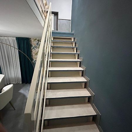 A Un Passo Dal Castello Maschio Angioino Appartment Наполи Екстериор снимка