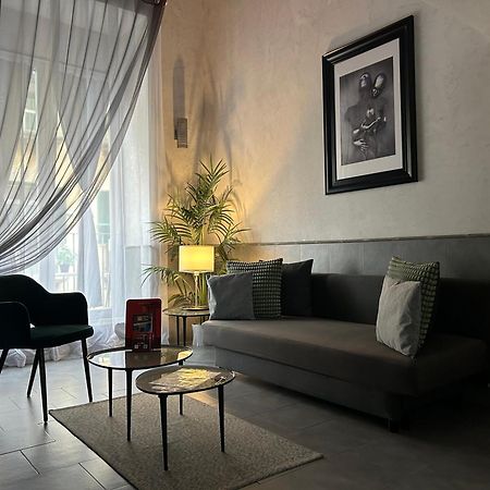 A Un Passo Dal Castello Maschio Angioino Appartment Наполи Екстериор снимка
