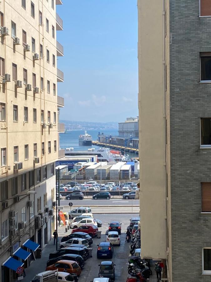 A Un Passo Dal Castello Maschio Angioino Appartment Наполи Екстериор снимка