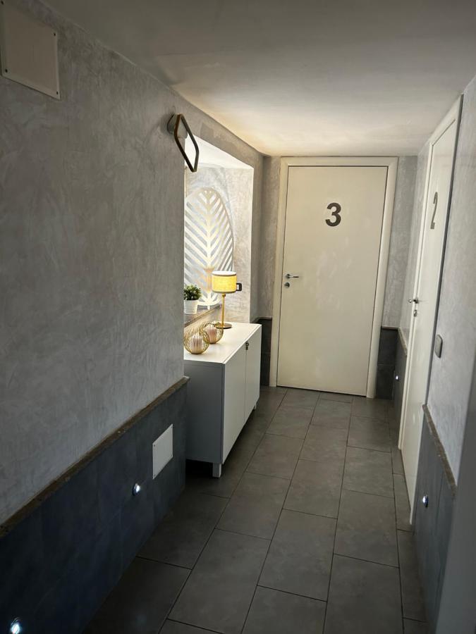 A Un Passo Dal Castello Maschio Angioino Appartment Наполи Екстериор снимка
